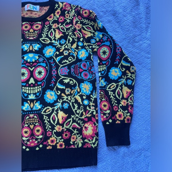Halloween Day of the Dead sweater - Picture 3 of 12